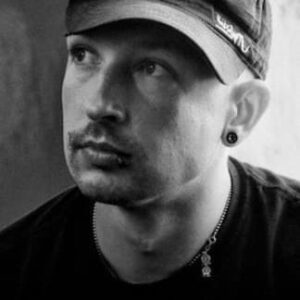 تصویر هنرمند Maksim Podolski