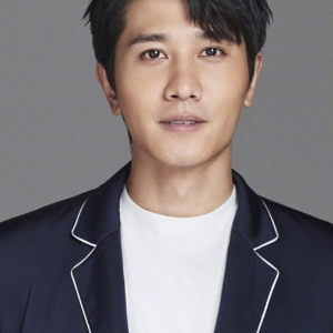 تصویر هنرمند Peng Guanying