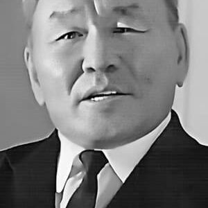 تصویر هنرمند Maksim Munzuk