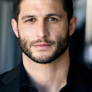 تصویر هنرمند Roberto Portales