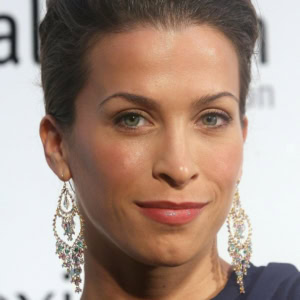 تصویر هنرمند Christina Cox