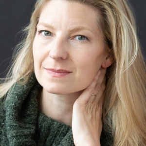 تصویر هنرمند Maev Beaty