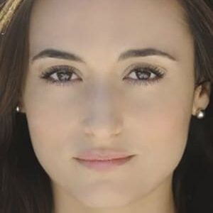 تصویر هنرمند Carmen Cabrera