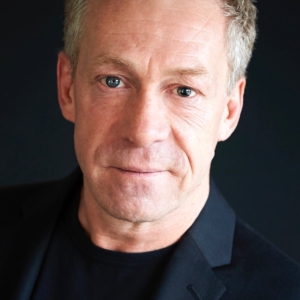 تصویر هنرمند John Healy