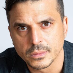 تصویر هنرمند Damien Luvara