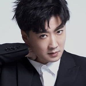 تصویر هنرمند Zhou Weike