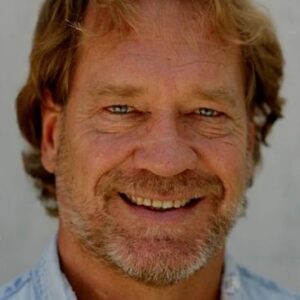 تصویر هنرمند Dennis Hayden