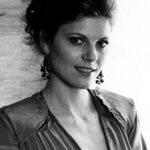 تصویر هنرمند Robyn Douglass