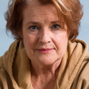 تصویر هنرمند Amanda Carlin