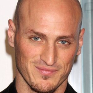 تصویر هنرمند Dylan Kenin