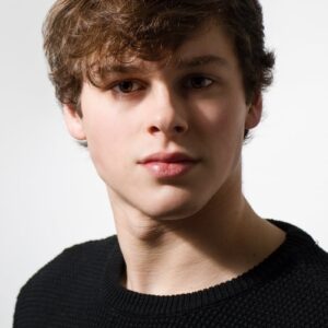 تصویر هنرمند Andrew Matthew Welch