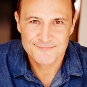 تصویر هنرمند Russell Dykstra