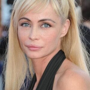 تصویر هنرمند Emmanuelle Béart