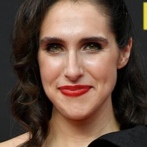 تصویر هنرمند Megan Amram