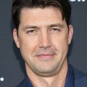 تصویر هنرمند Tug Coker