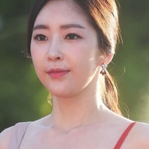 تصویر هنرمند Kim Yoo-yeon