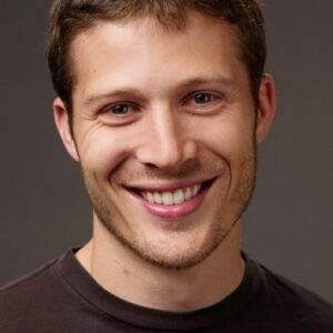تصویر هنرمند Zach Gilford