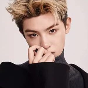 تصویر هنرمند Huang Minghao