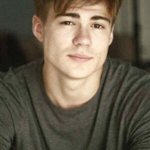 تصویر هنرمند Maksym Samchyk