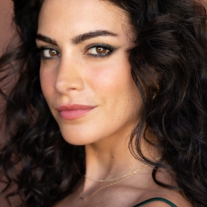 تصویر هنرمند Hollie Bahar