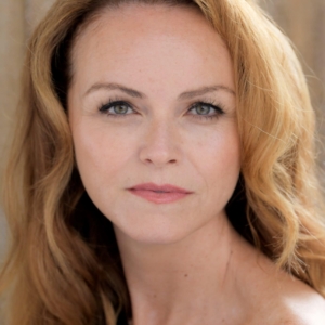 تصویر هنرمند Anna-Louise Plowman