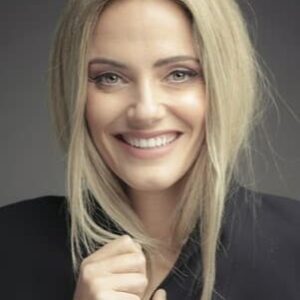 تصویر هنرمند Carmen Vique Rodríguez