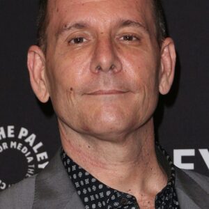 تصویر هنرمند Tim Minear