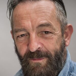 تصویر هنرمند Francis Magee