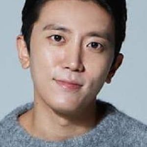 تصویر هنرمند Kim Si-heon