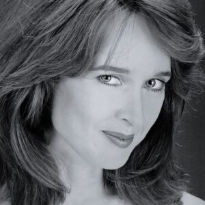 تصویر هنرمند Camille Keaton