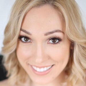 تصویر هنرمند Lily LaBeau