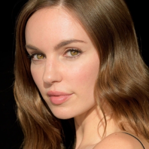 تصویر هنرمند Michelle Mylett