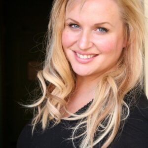 تصویر هنرمند April Telek