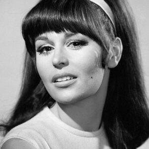 تصویر هنرمند Marianna Hill