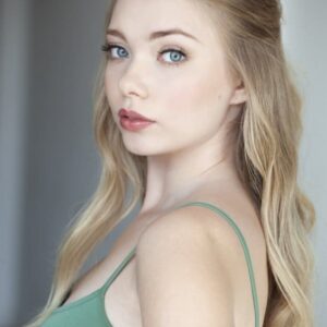 تصویر هنرمند Emilia McCarthy