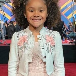 تصویر هنرمند Azari Akbar