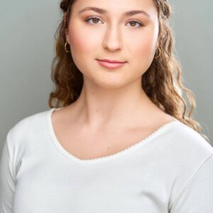 تصویر هنرمند Oona Girton-Marshall