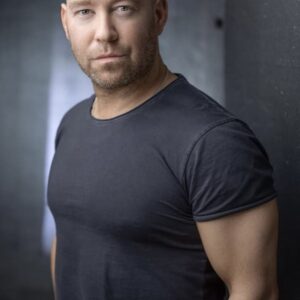 تصویر هنرمند Andrew Coghlan