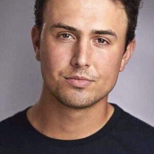 تصویر هنرمند Luke Adams