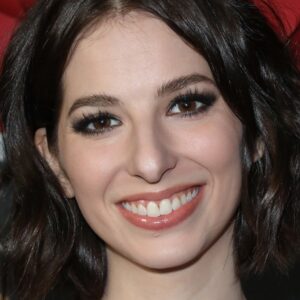 تصویر هنرمند Genevieve Buechner