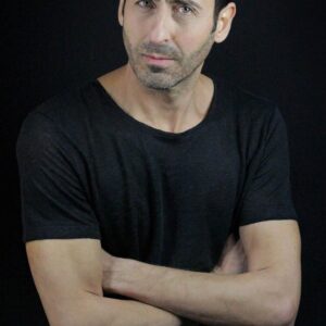 تصویر هنرمند Víctor Benjumea