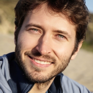 تصویر هنرمند MacLeod Andrews