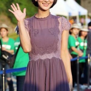 تصویر هنرمند Akiba Rie