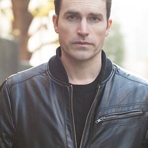 تصویر هنرمند Jeffrey Rowe