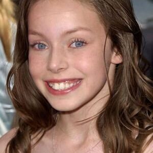 تصویر هنرمند Julia Winter