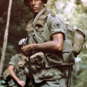 تصویر هنرمند J. Adam Glover