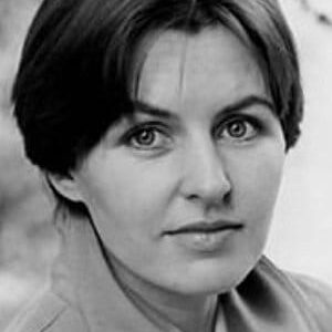 تصویر هنرمند Hilary Reynolds