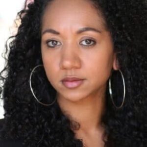 تصویر هنرمند Alexandria Riley