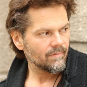 تصویر هنرمند Florin Piersic Jr.