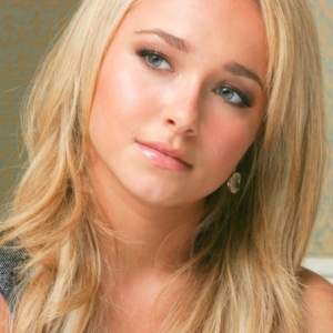 تصویر هنرمند Hayden Panettiere
